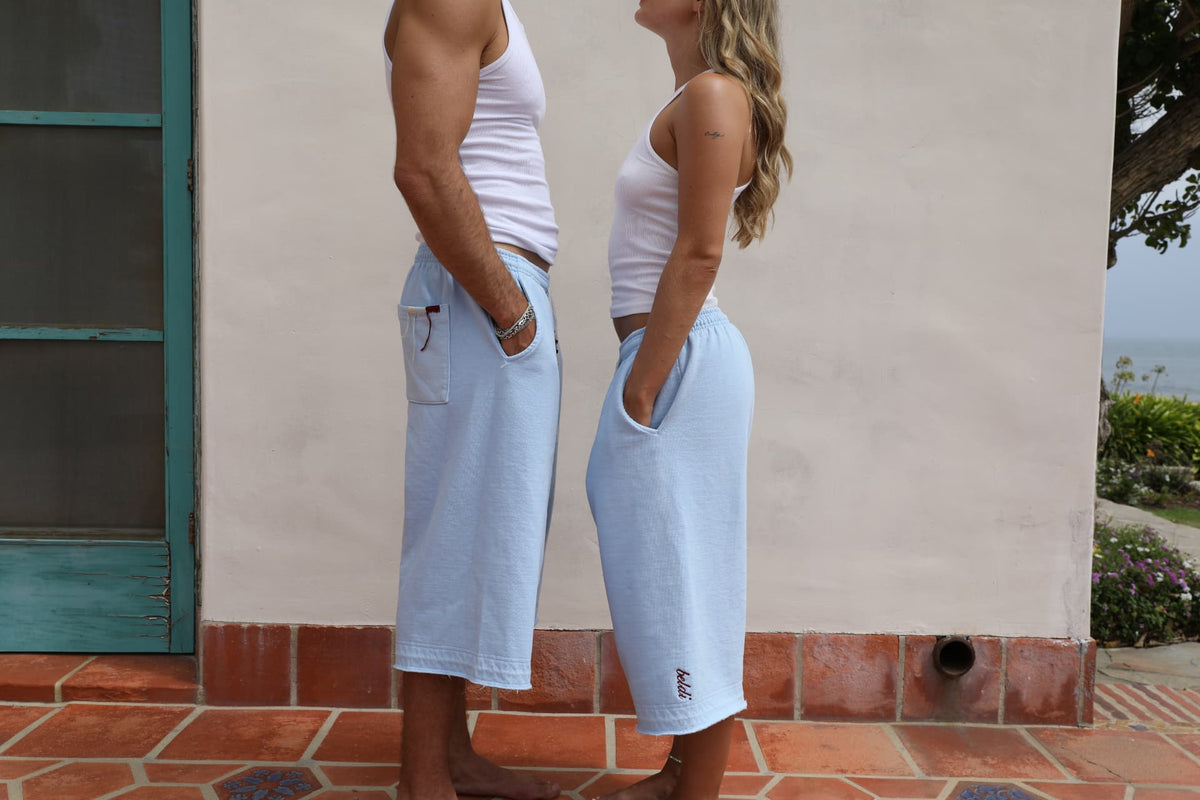 BELDI Azur shorts · couple in profile